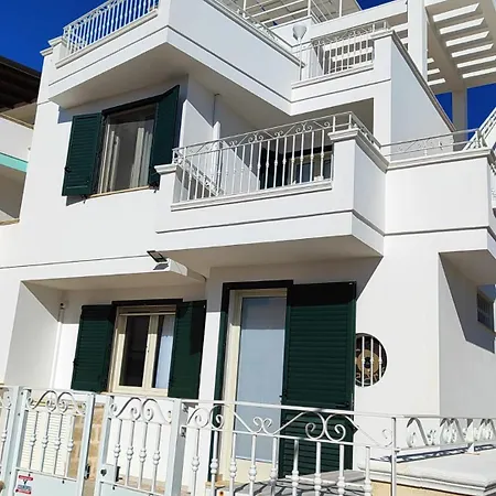 Al Mare Casa de Férias *